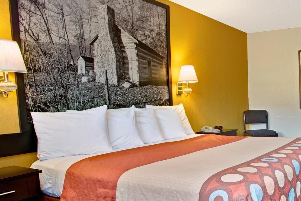 Super 8 By Wyndham Cincinnati-Springdale Oh Exterior foto