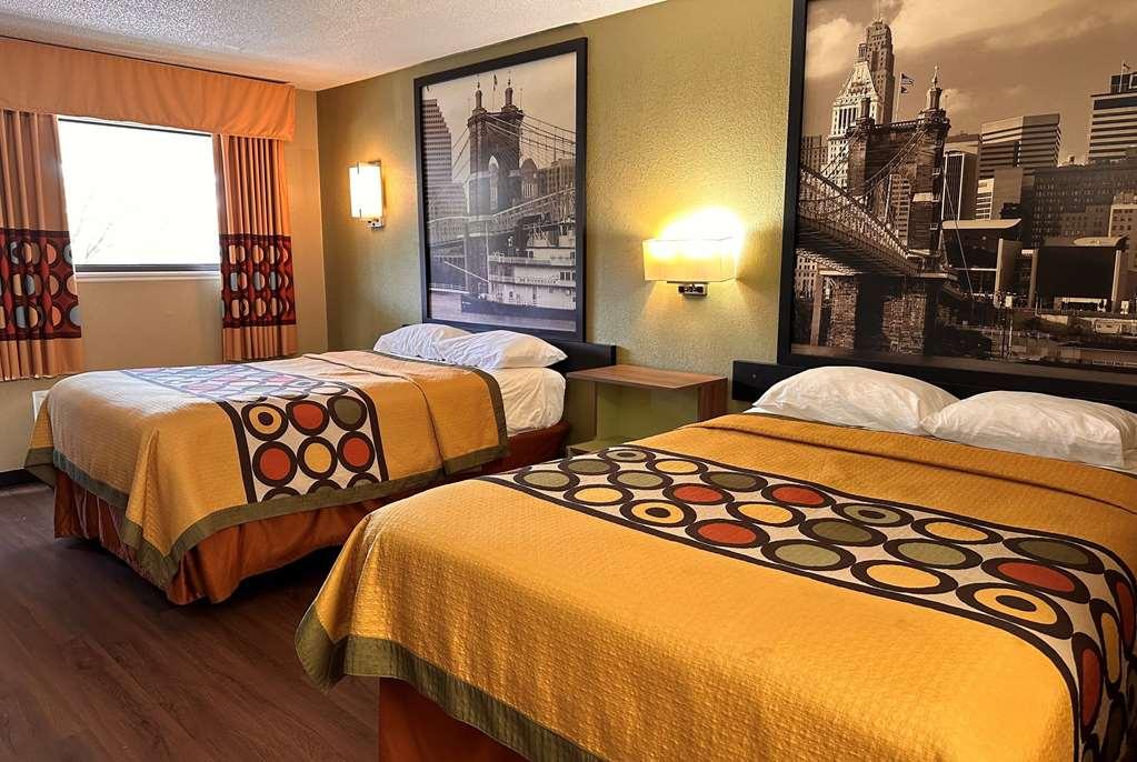 Super 8 By Wyndham Cincinnati-Springdale Oh Quarto foto